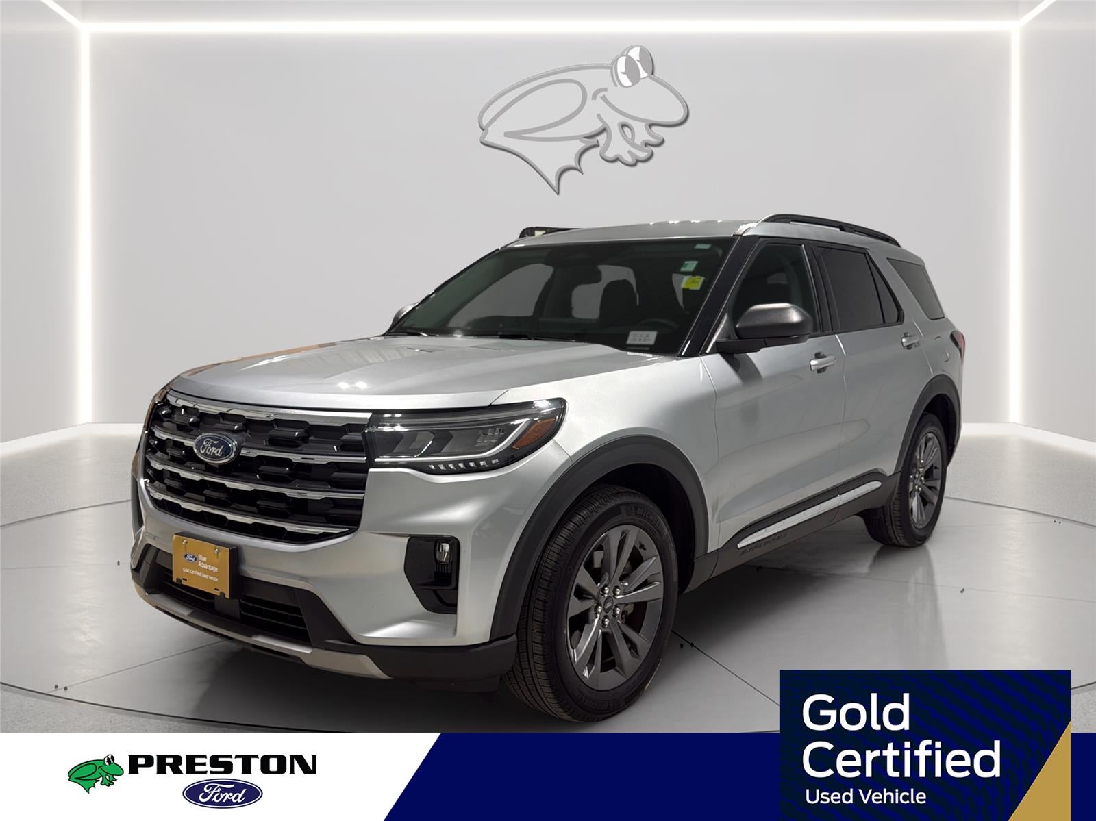 2025 Ford Explorer Active in Iconic Silver — front three-quarter view