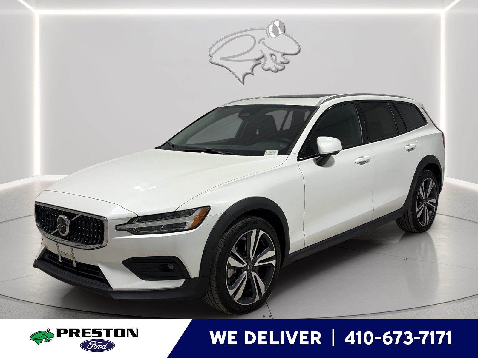 2025 Volvo V60 Cross Country