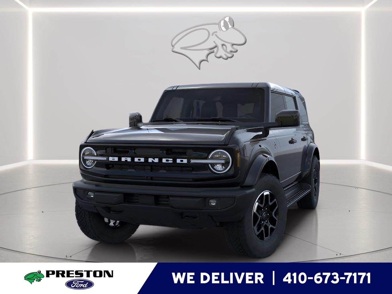 2026 Ford Bronco Outer Banks in Shadow Black — front three-quarter view