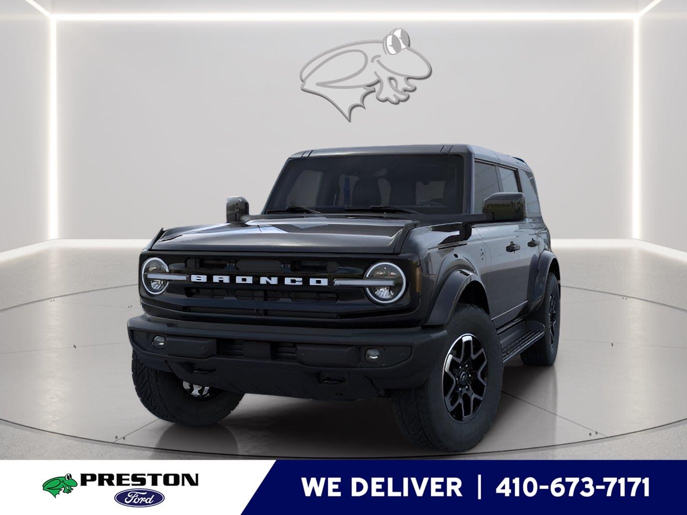 2026 Ford Bronco Outer Banks in Shadow Black — front three-quarter view