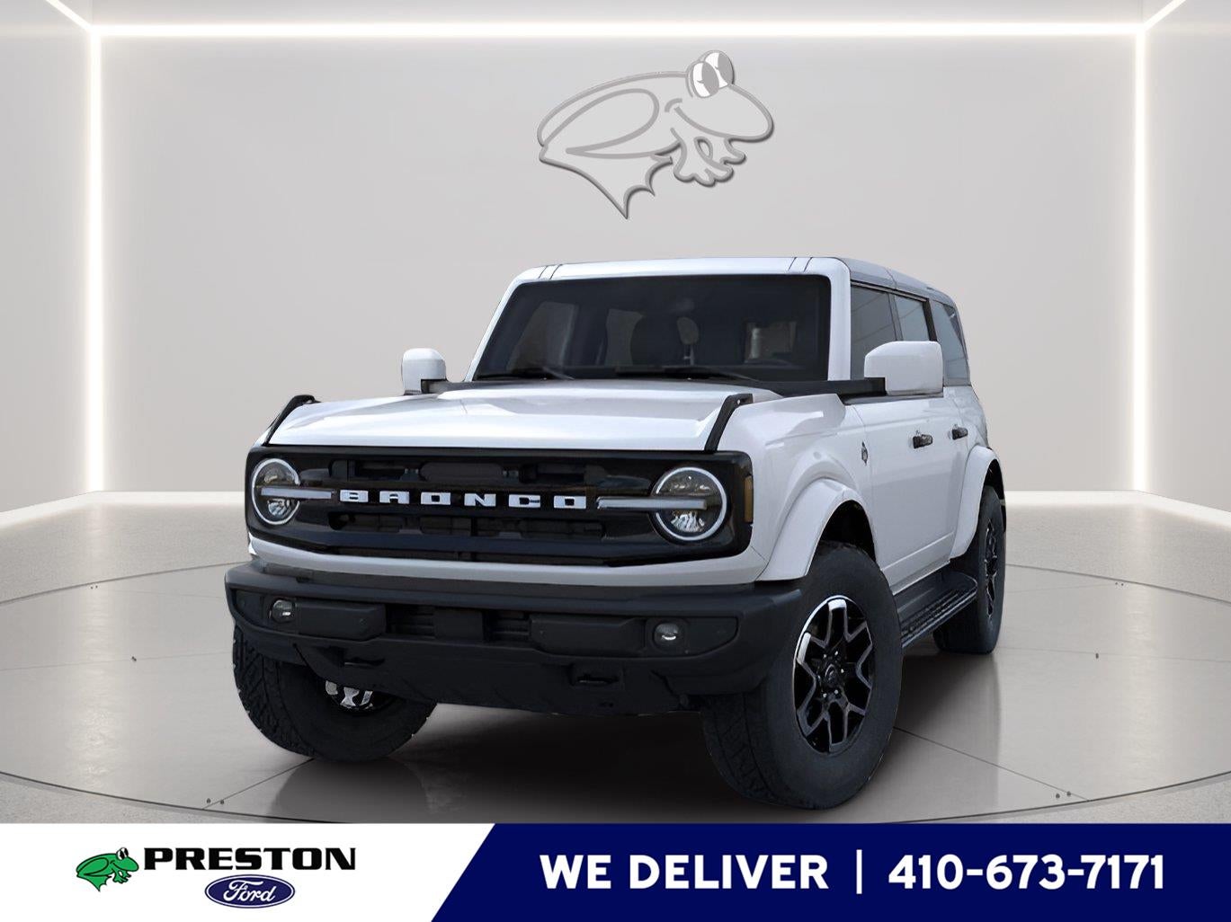 2026 Ford Bronco Outer Banks in Yz Oxford White — front three-quarter view